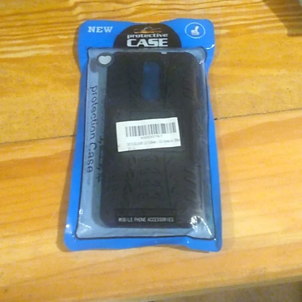 Phone case - Picture 1 of 2